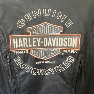 Harley-Davidson Women's small lMiss Enthusiast" Leather 3-in-1 Jacket W/Hoodie